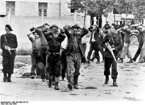 Miliciens, juillet 1944