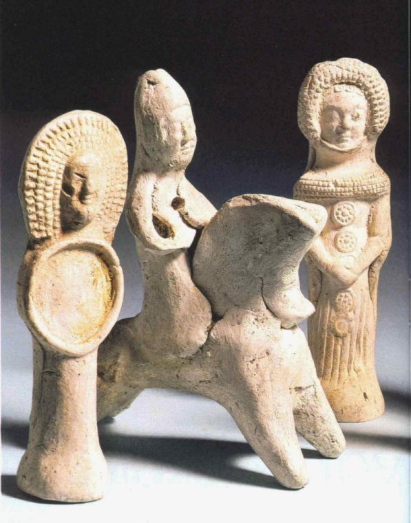 Dolls in clay from German museum of Nuremberg 