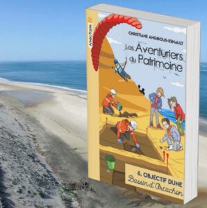 Mock Up de la couverture du tome 6 de Objectif Dune sur le Bassin d'Arcachon © ArkéoTopia éditions 2025
