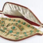 Parure aux camées de malachite réalisée par Nitot & Fils, le bijoutier officiel de l'Empereur Napoléon Ier